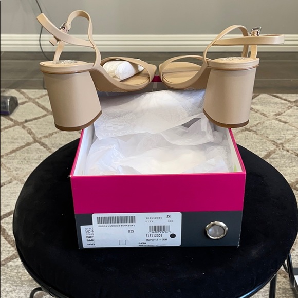 Vince Camuto Block Heels - Picture 4 of 5